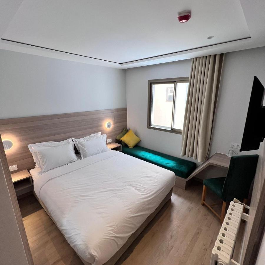 Fajr Hotel 乌季达 外观 照片