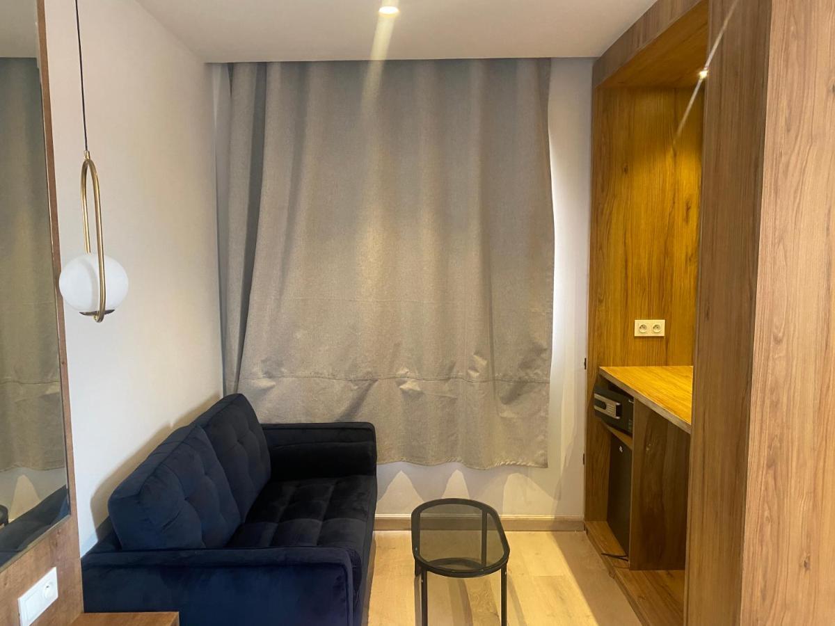 Fajr Hotel 乌季达 外观 照片