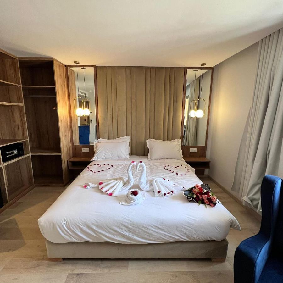 Fajr Hotel 乌季达 外观 照片