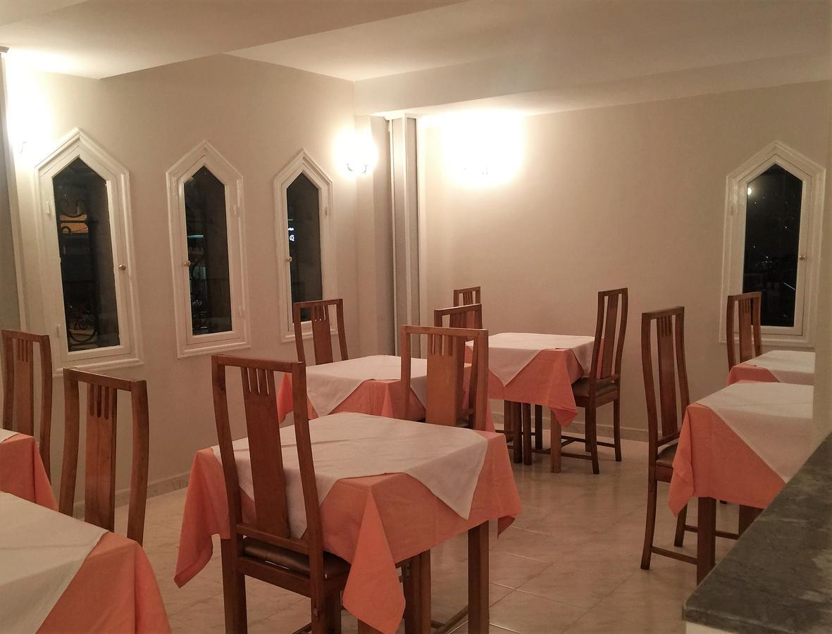 Fajr Hotel 乌季达 外观 照片