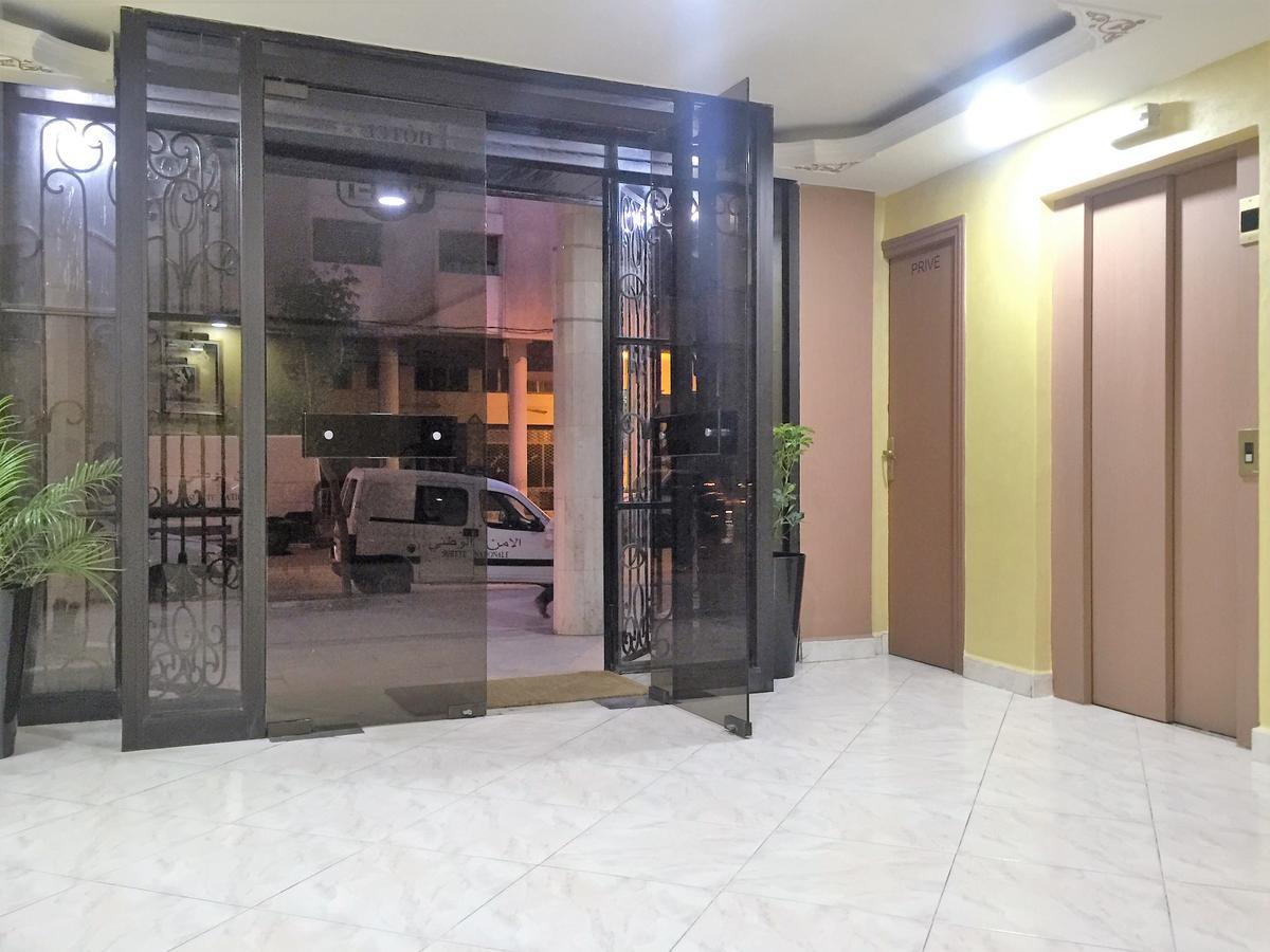 Fajr Hotel 乌季达 外观 照片